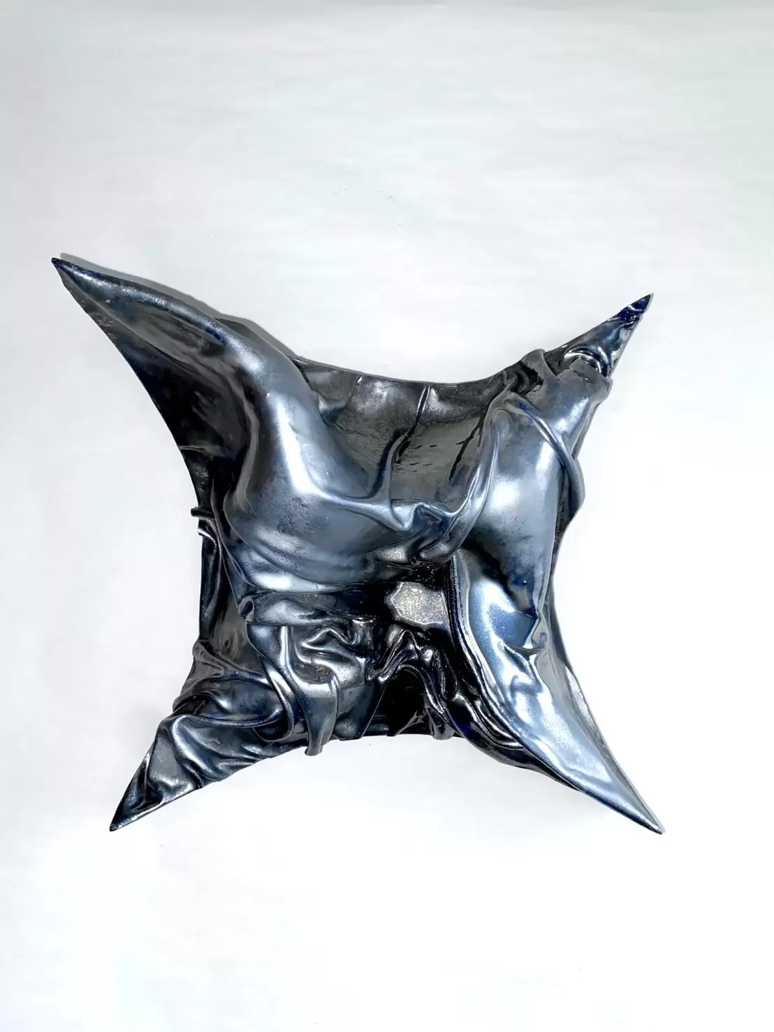 yuka emi Artworks | Online art store for contemporary art | ArtSticker