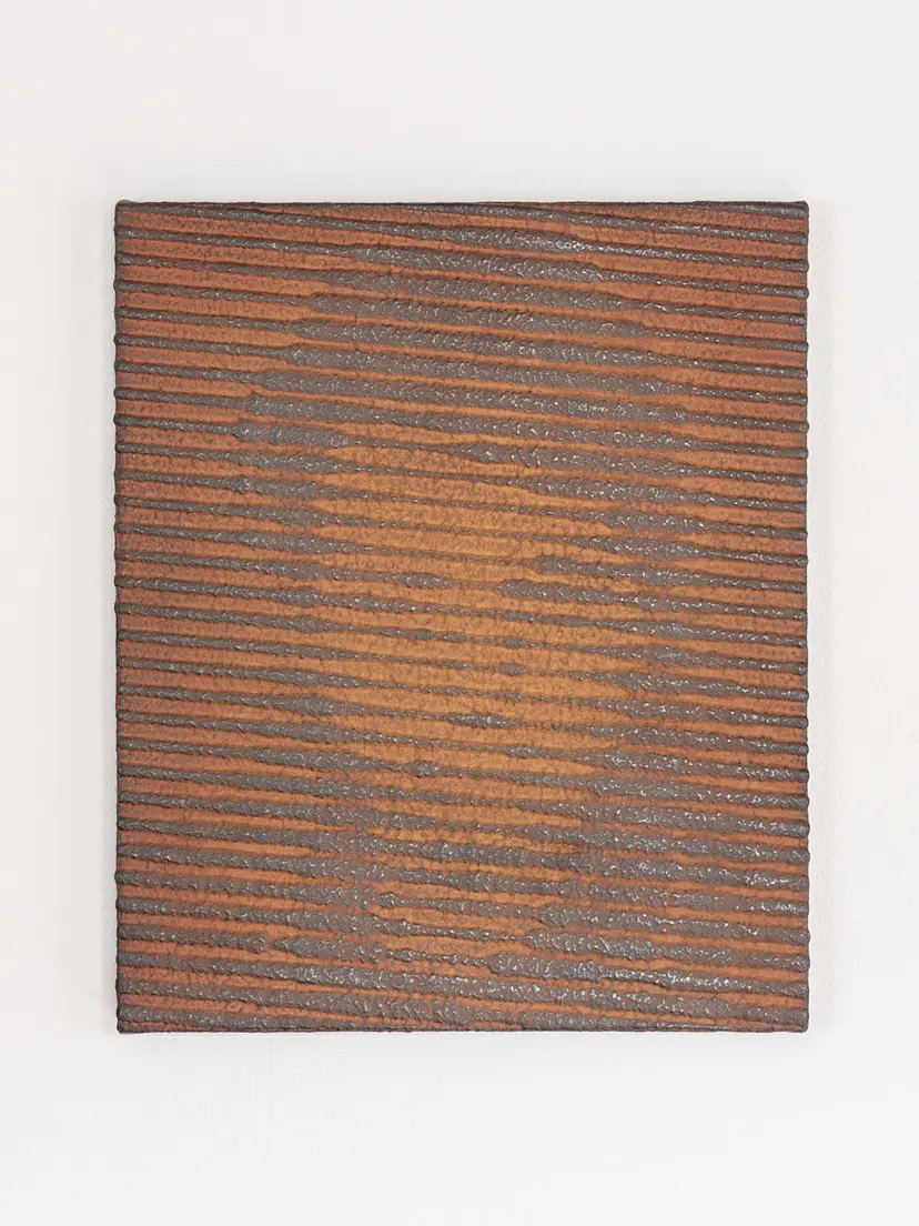iron-oxide painting “D.L./S****22” by 加藤 智大 | 現代アート