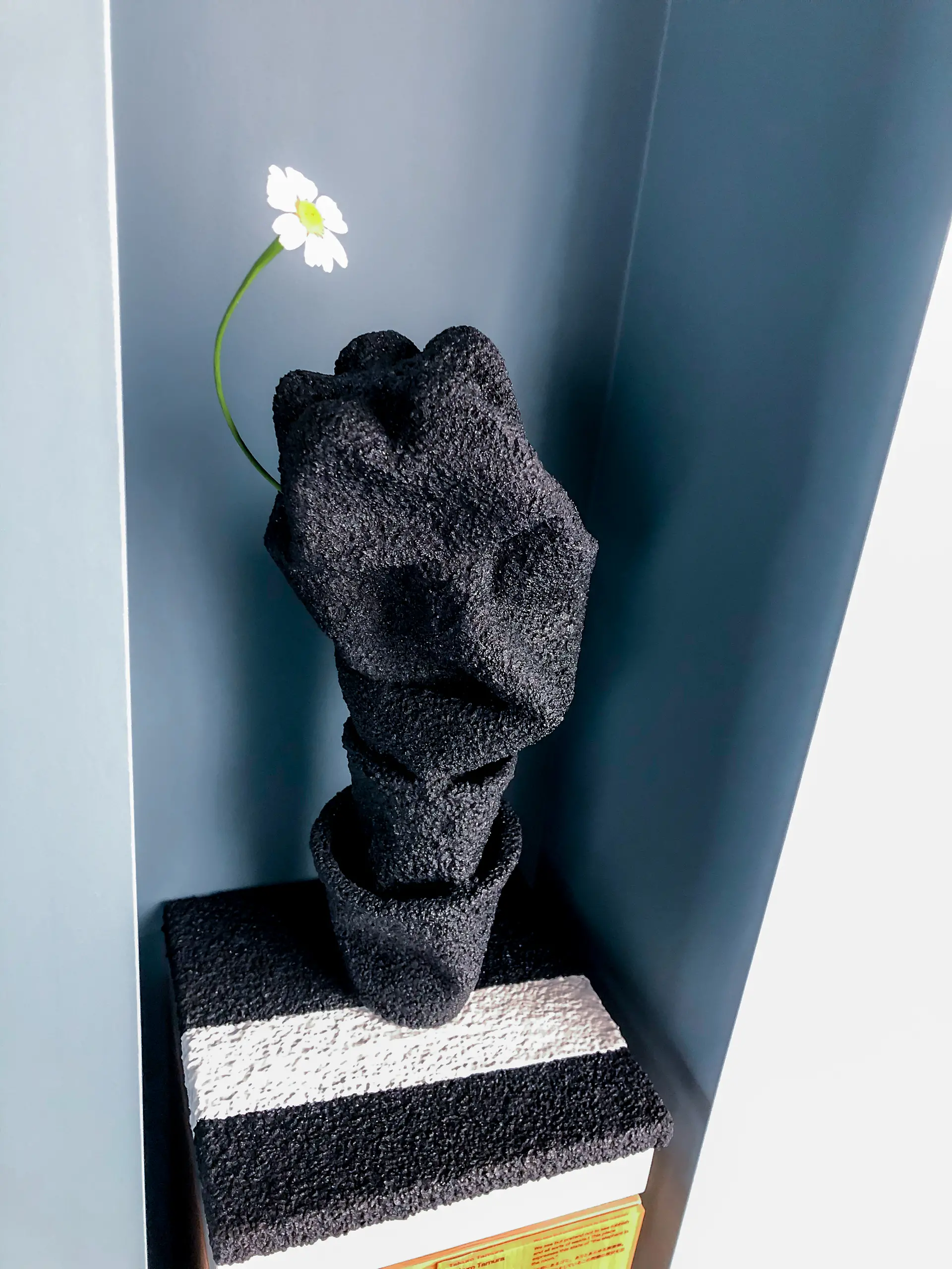 Rubbish on the road #1711 by 田村 琢郎 | 現代アートの販売・通販