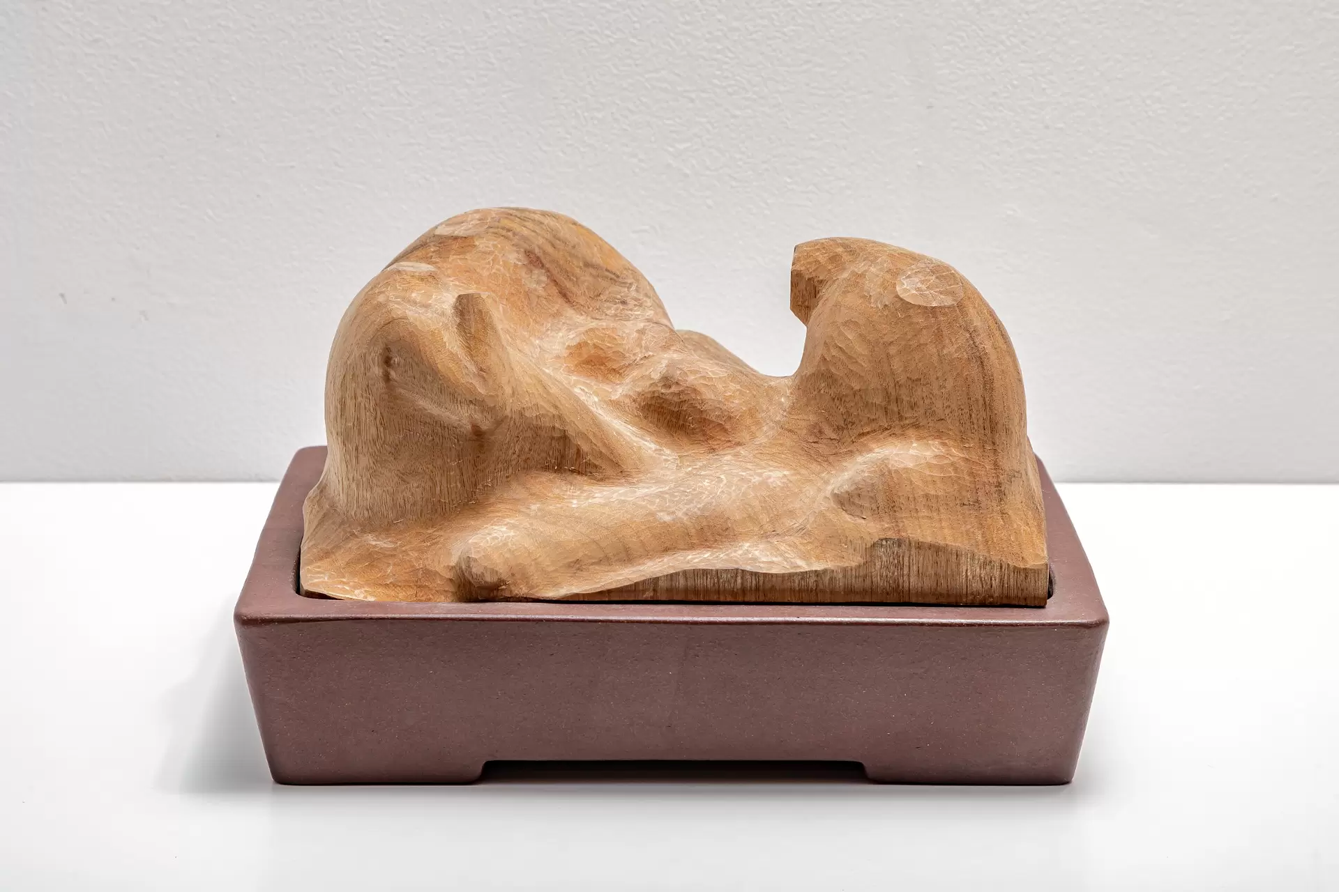 青田石　フラワー彫刻　3610g 博物館から流出　最高品質な青田石アート 高品質]メキシコ産レインボーオブシディアン黒曜石/(辰)龍彫刻