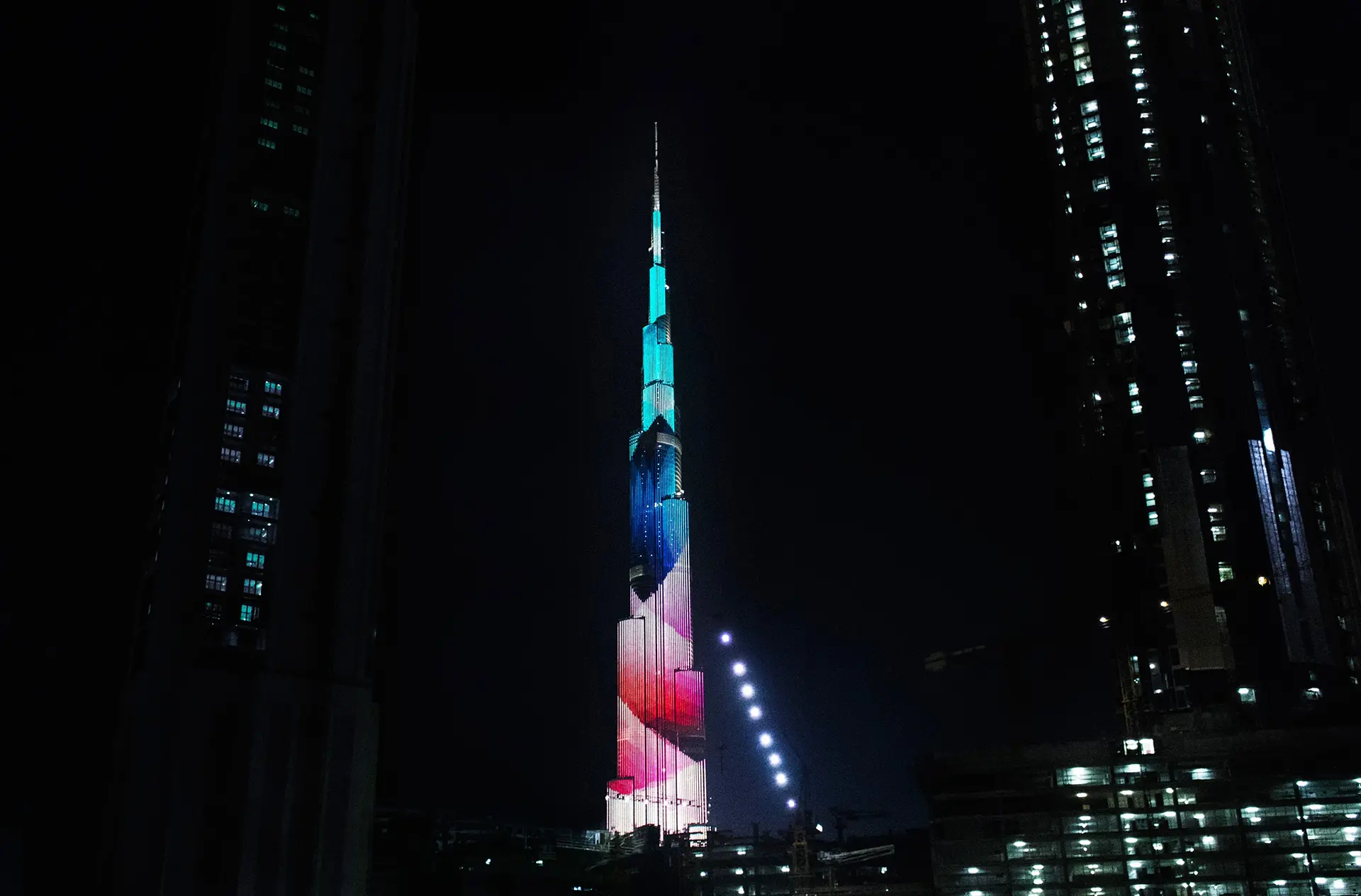 ASCENSION by 吉本 英樹 | 現代アートの販売・通販 | ArtSticker