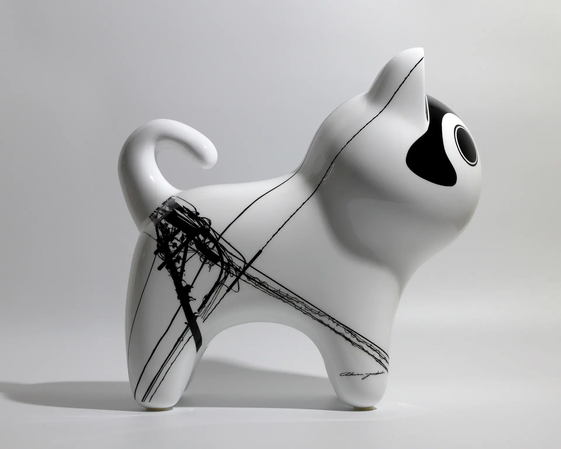 犬張り子 -無景都市- mono wires by 吉田 朗 | 現代アートの販売・通販 | ArtSticker