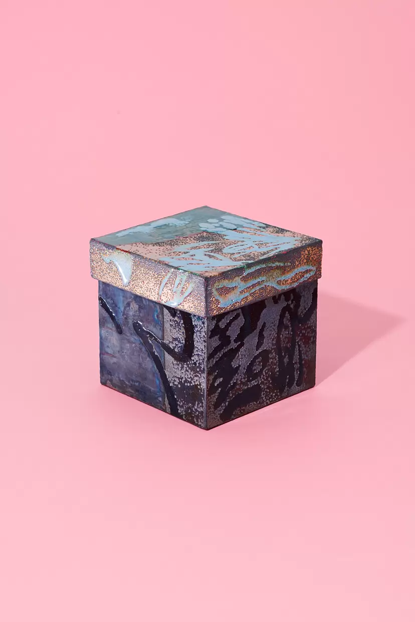 box(black) by 山口 ひかり