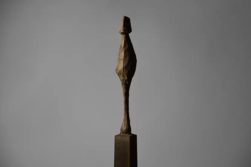 Statue 198 by 西山大基