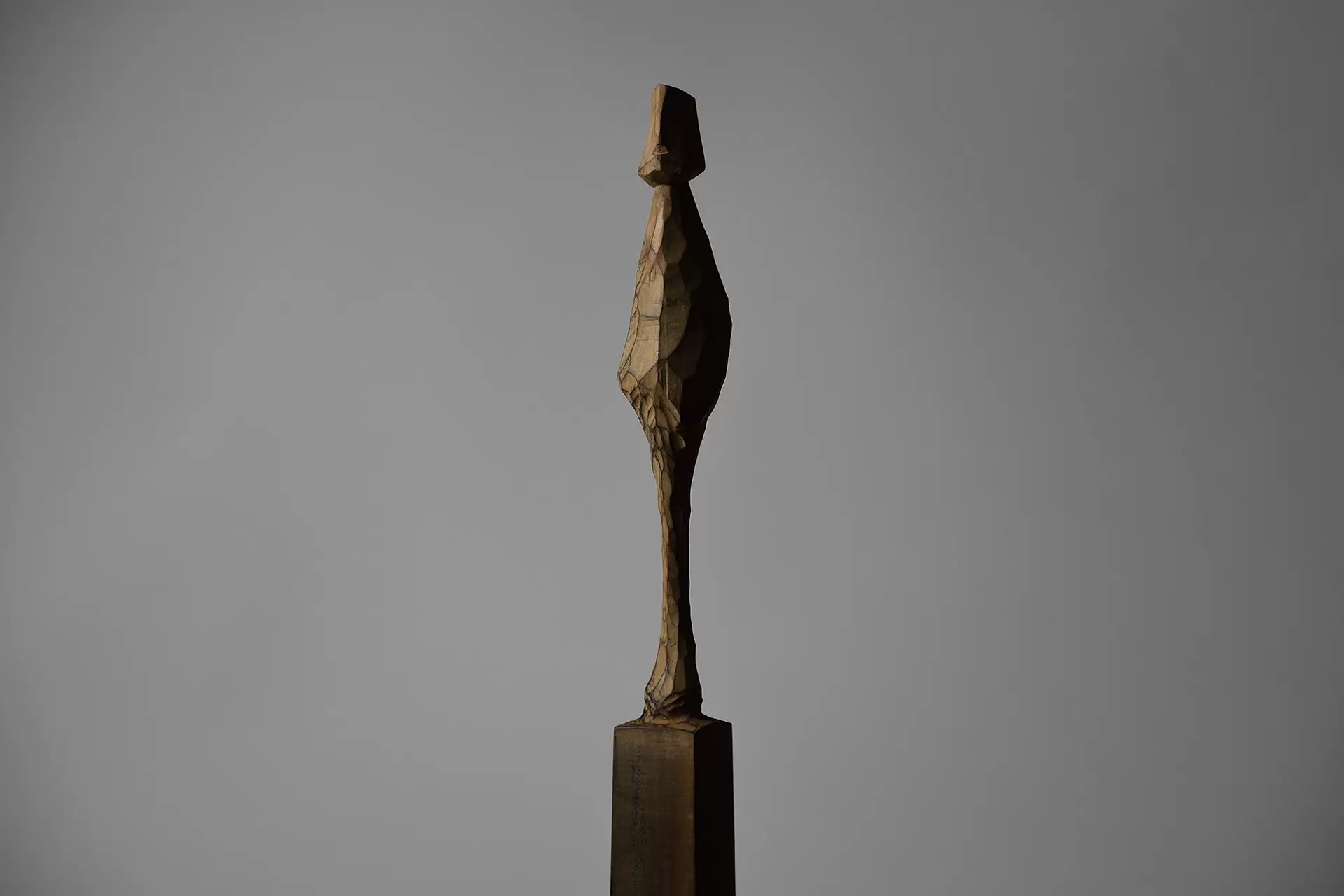 Statue 198