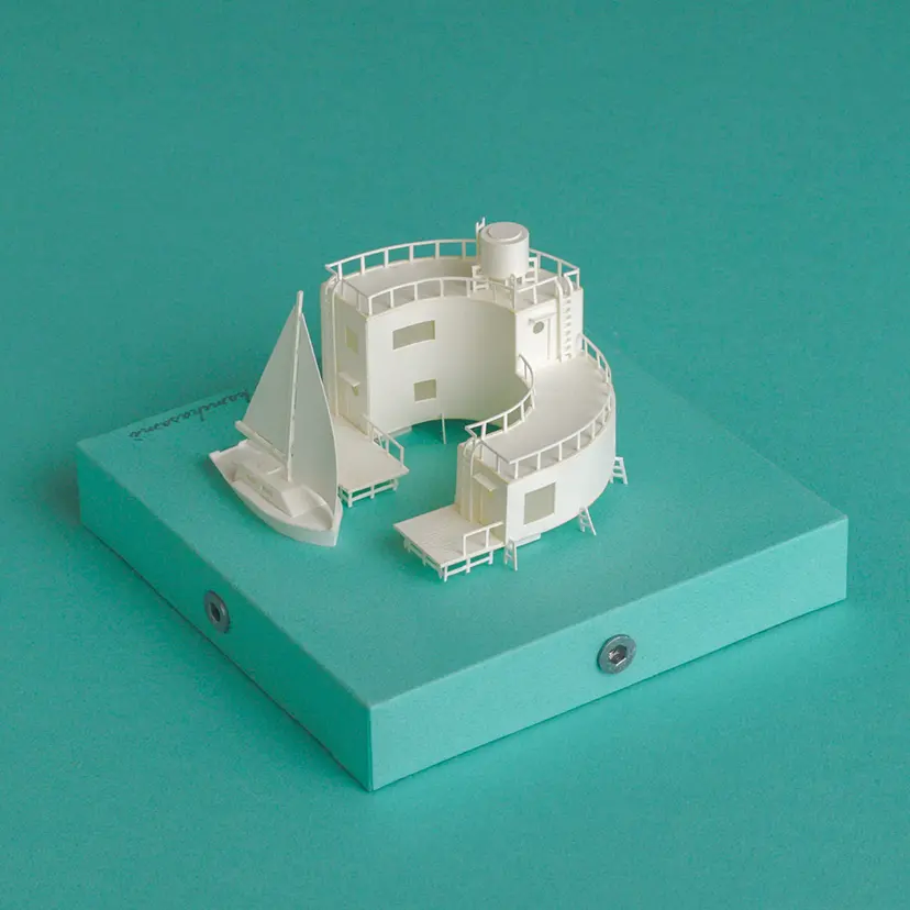 Typography House "G" by Kamihasami
