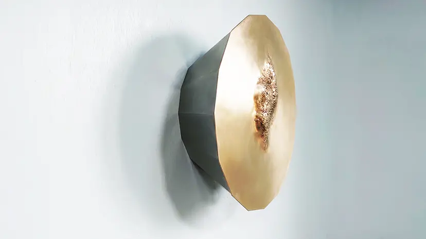 Inside the thing / Polygon by 藤沢恵