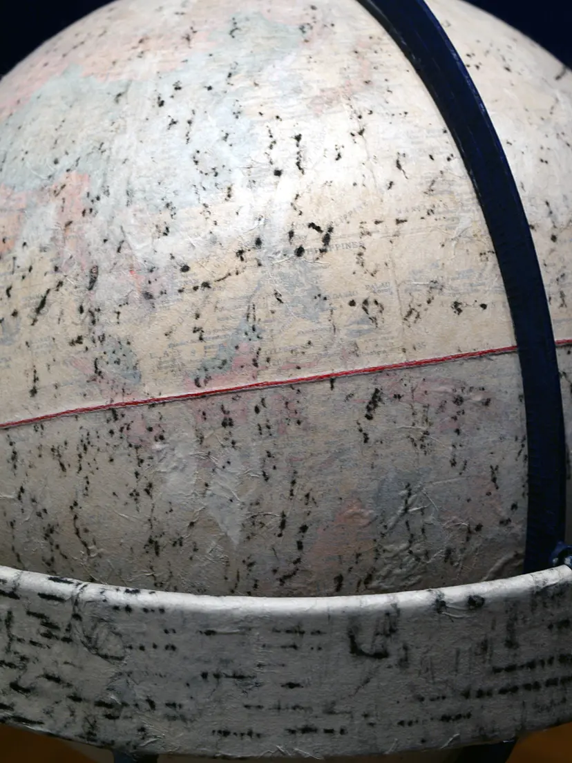 Purchasing Globe 4110 by 宮森 敬子 | Online art store for