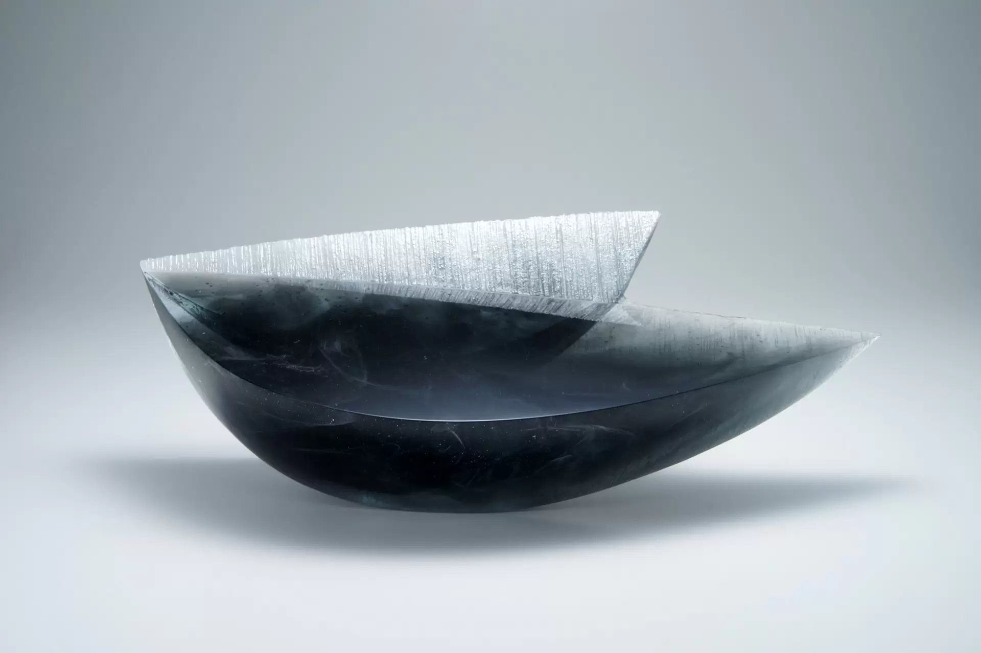 border / moon / boat 06 by 上前 功夫 | 現代アートの販売・通販