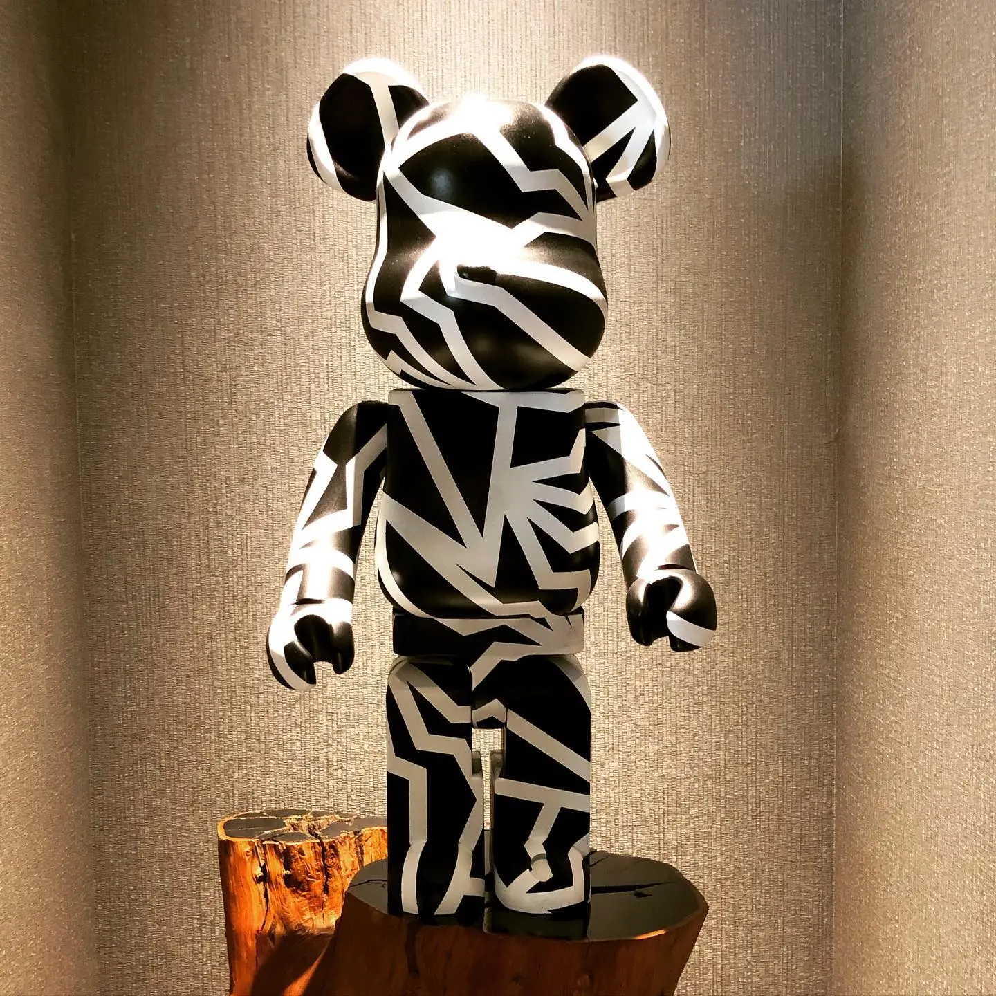 BAKI-BRICK by BAKIBAKI | 現代アートの販売・通販 | ArtSticker