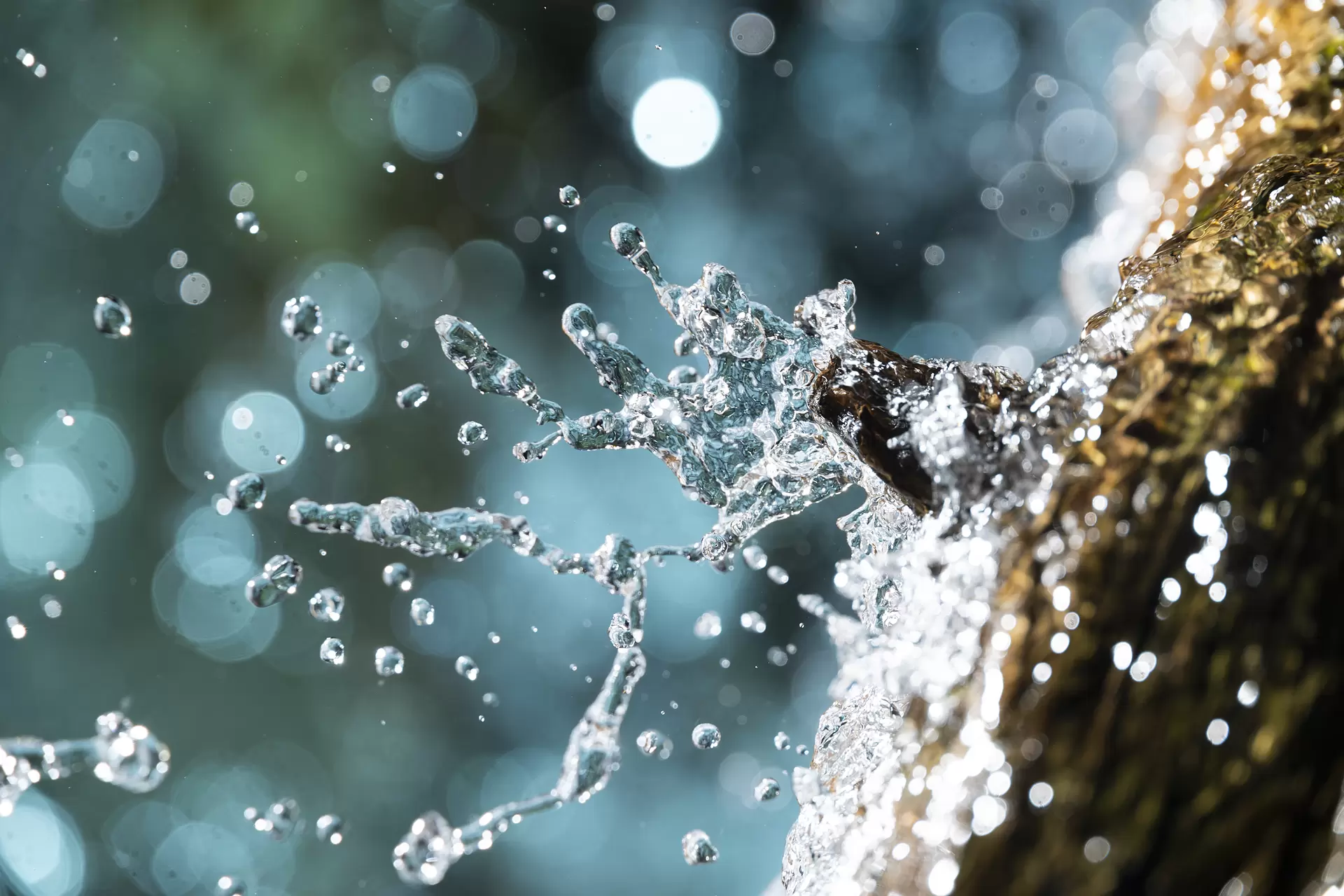 Splash of Emerald Dreams