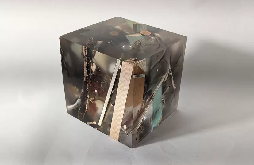 Cube #1 by TAKU NISHIMURA