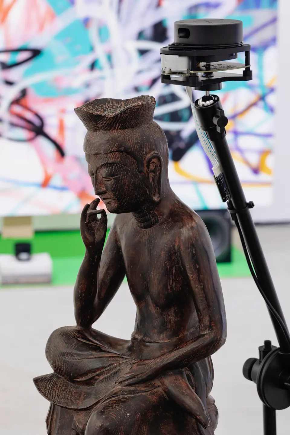 鑑賞から逃れる - 菩薩 by やんツー | 現代アートの販売・通販