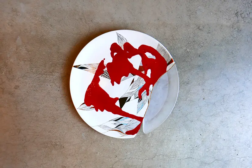 MEMENTO contrast red  by SHOWKO
