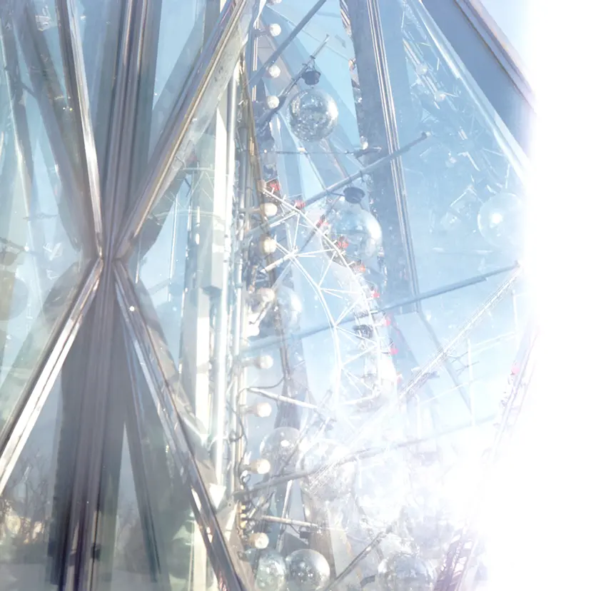 曖昧なほど眩しい世界で - 観覧車にミラーボール - by 三井 彩紗 Ayasa Mitsui