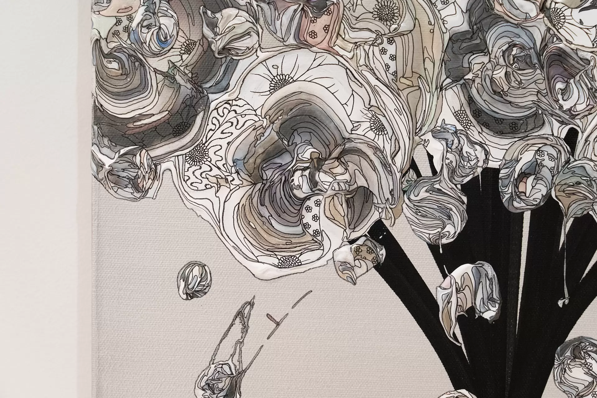 Abstract Bouquet 260219 (Silver x Gray Silver) by 奥田雄太 | 現代
