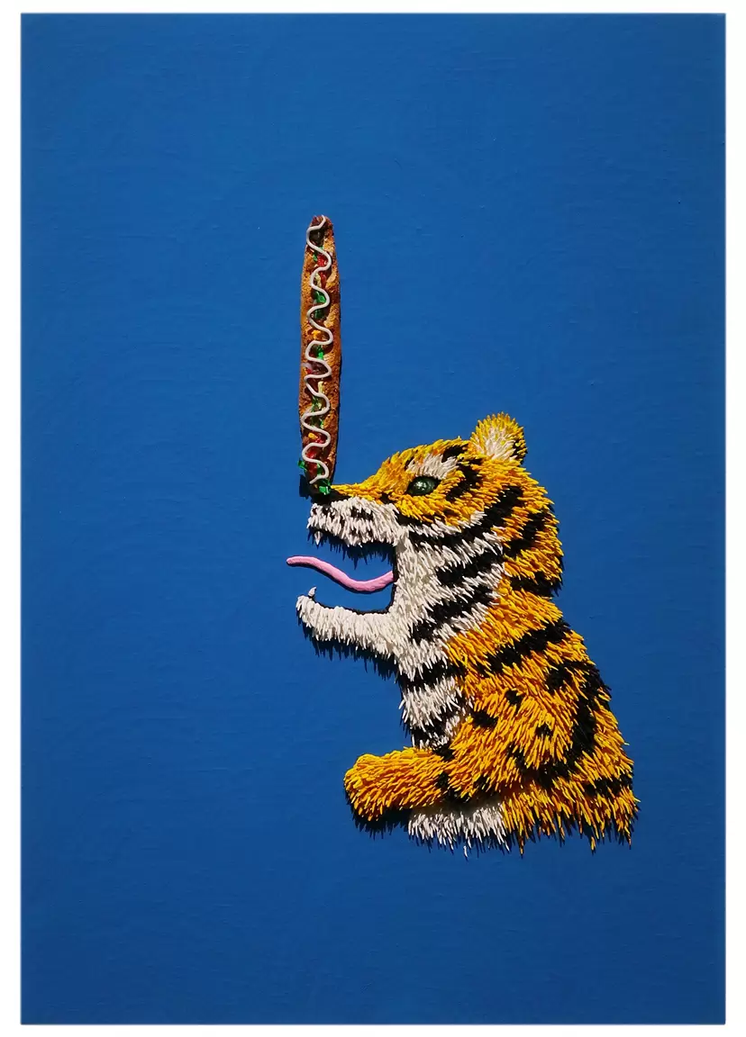 Tiger & Sandwich by 梶川能一
