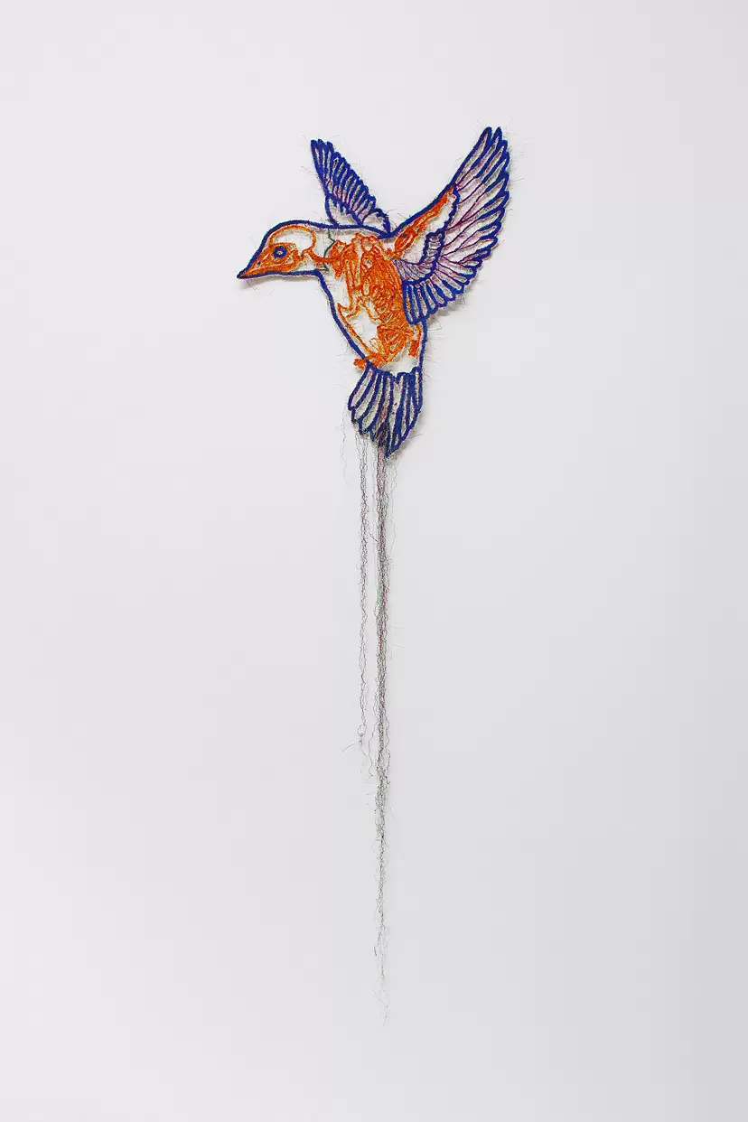 Knots -signal bird- by 宮田彩加 | 現代アートの販売・通販 | ArtSticker