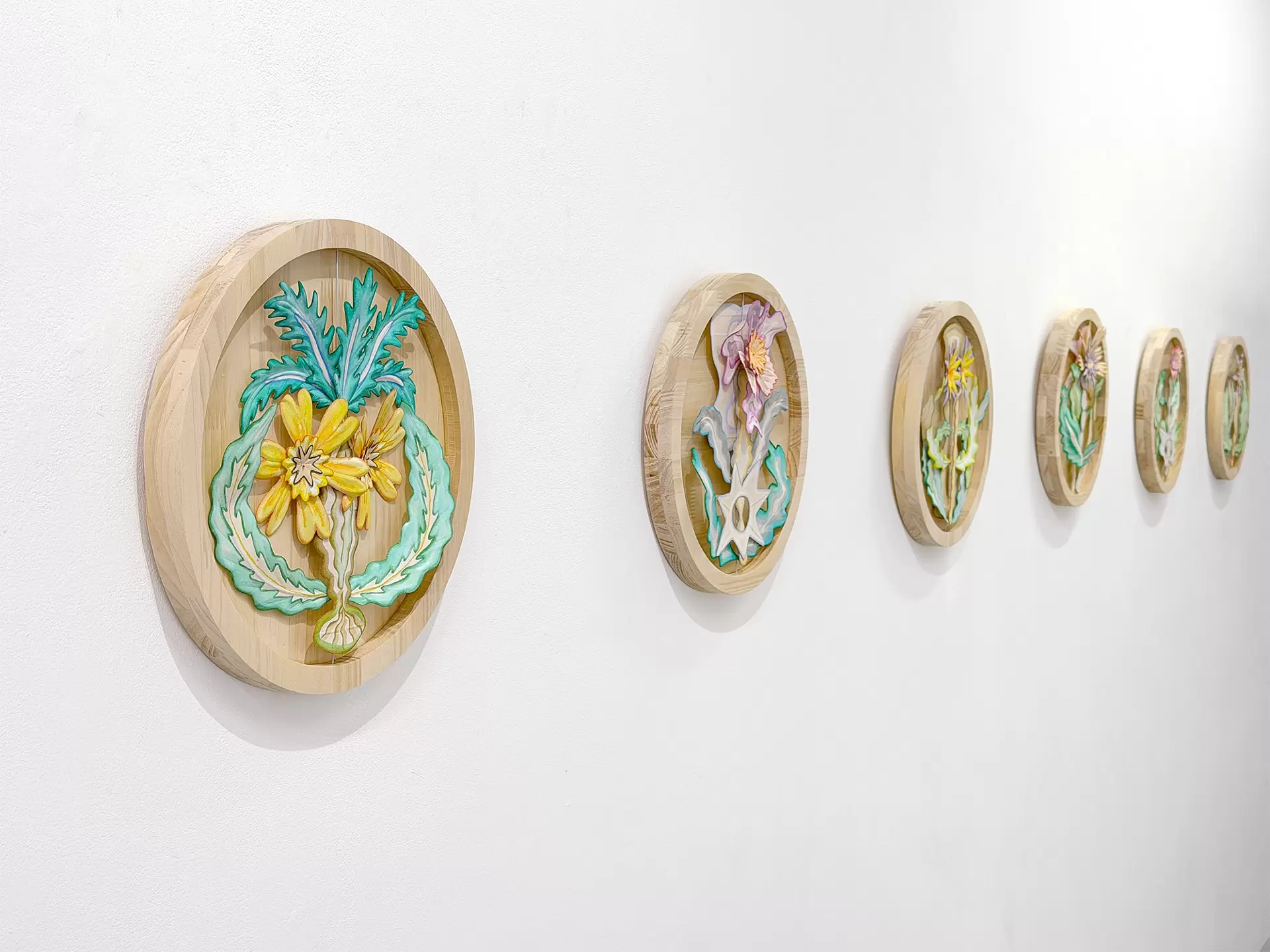 Mona Sugata的Treasure Flowers 3 | 當代藝術在線藝術商店| ArtSticker