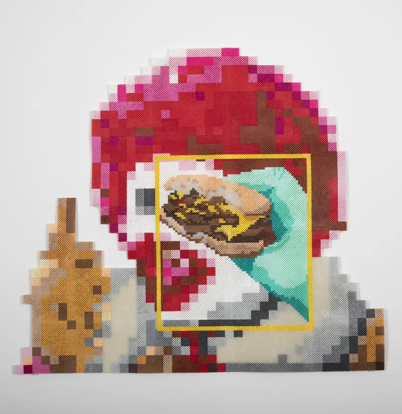 What you see behind the burgers. by 沼田 侑香