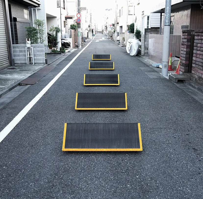 ステップ Step by 吉村　仁