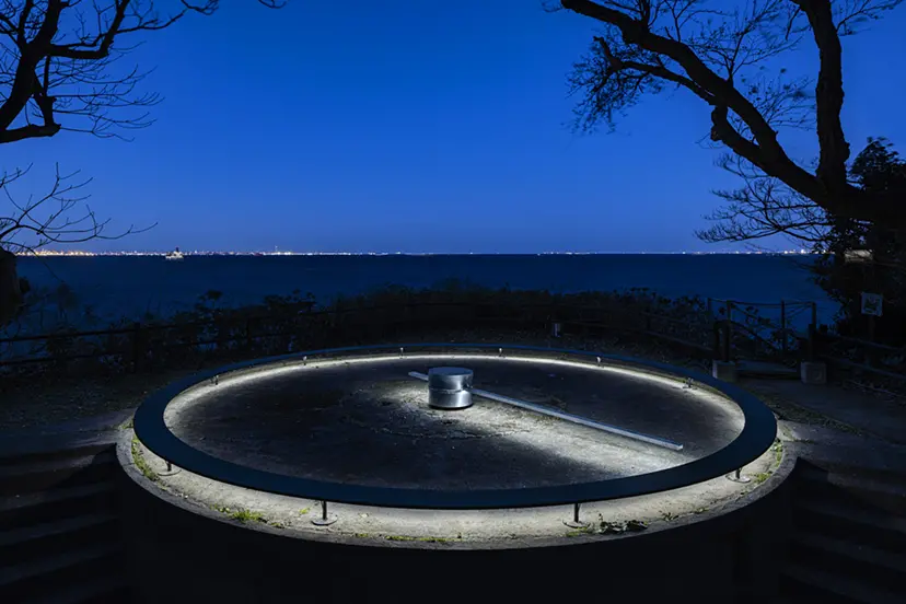 Observation Clock - Ambience - by HAKUTEN CREATIVE