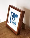 屋上と白シャツ