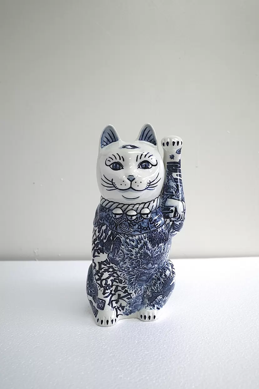 八寸招き猫 Object Other Observer by 穴山 文香 | 現代アートの販売