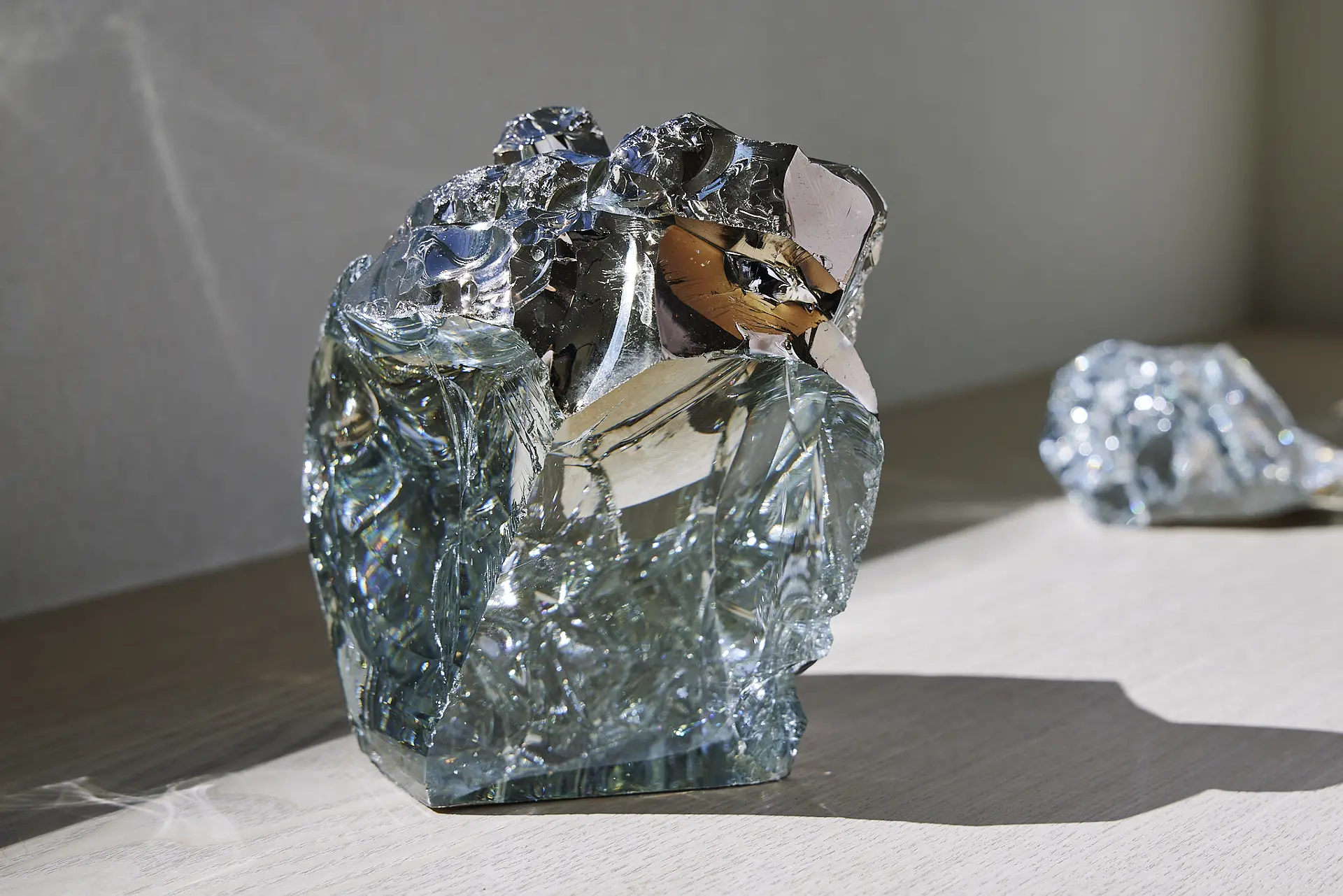 mirror in the rough 2586g by 井村一登 | 現代アートの販売・通販