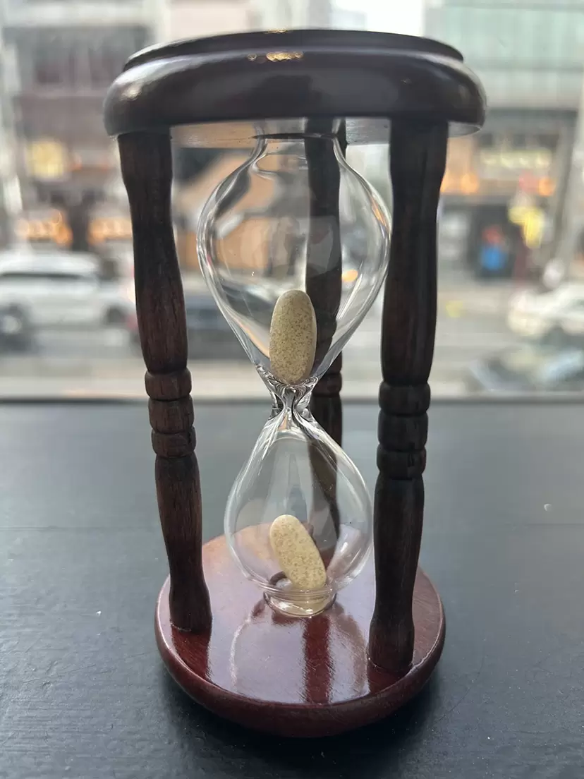 Hourglass by 長嶺 慶治郎