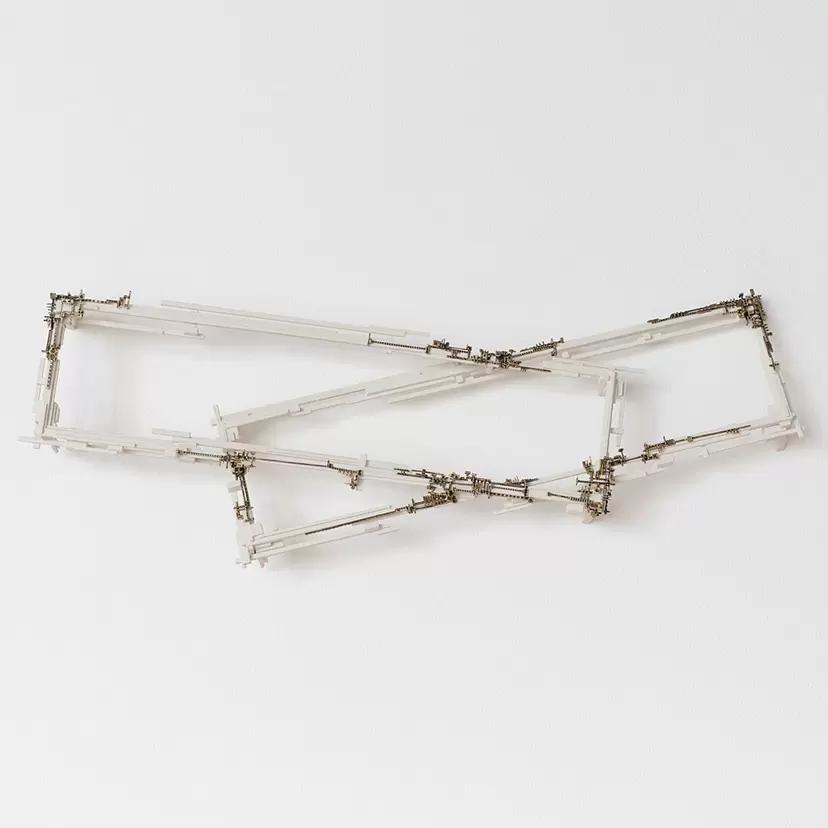 severed and spliced-2 by 久野 彩子