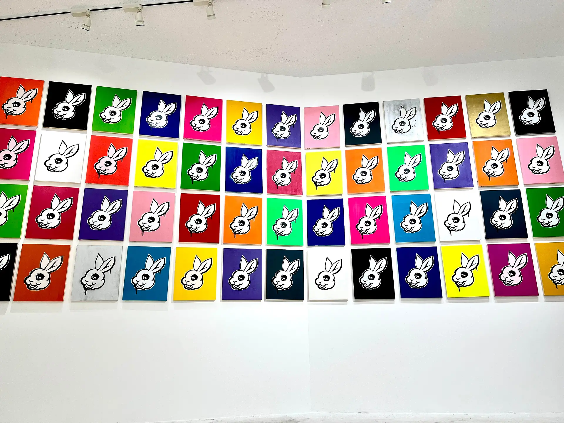MADBUNNNY by MADBUNNY | 現代アートの販売・通販 | ArtSticker