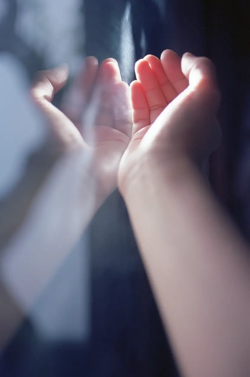 曖昧なほど眩しい世界で -my hand, my light #1- by 三井 彩紗 Ayasa Mitsui