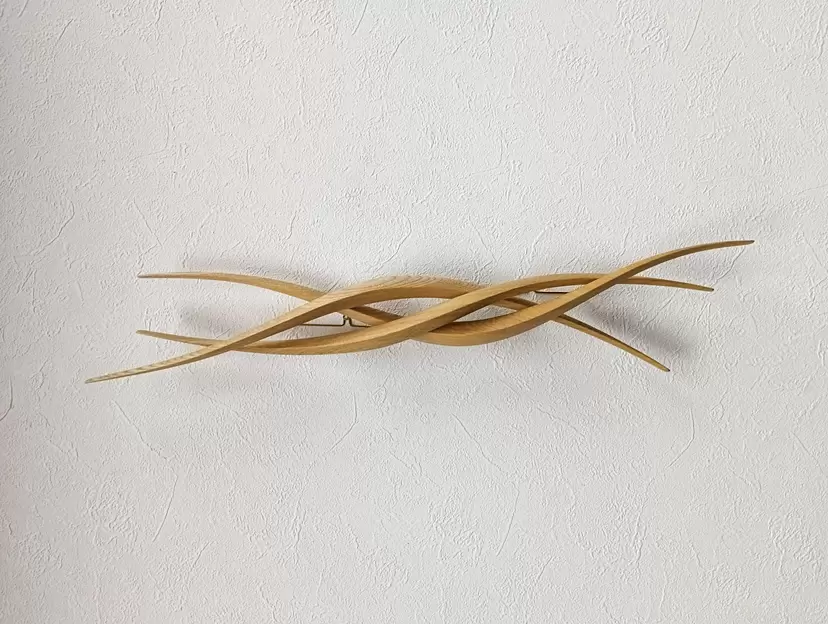 Wall hanging object〈wind 7〉  by Matsushita Junichi