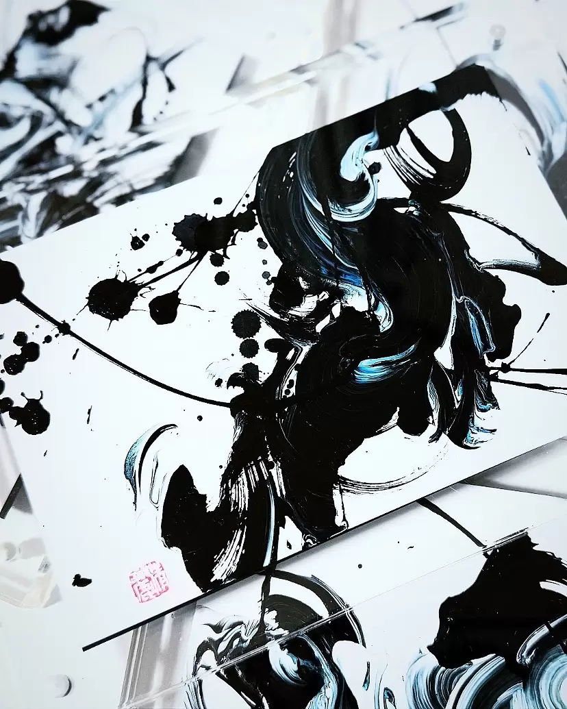 Blue Black #1 by 鈴木清麗