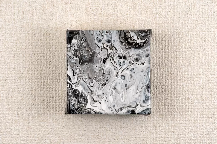 線画・drawingのアート作品 | 現代アートの販売・通販