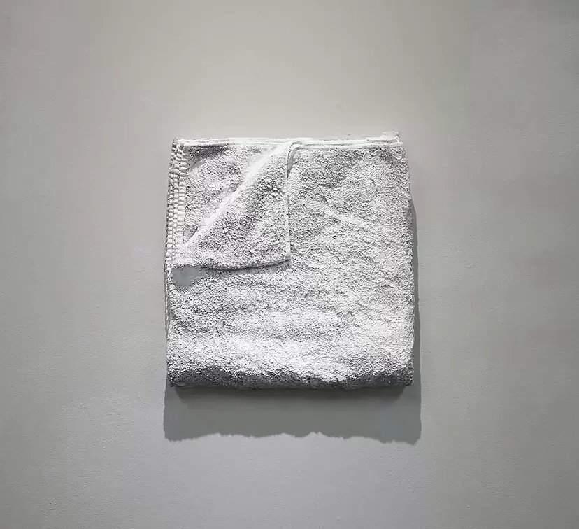 Wrinkle shape_#4 by SAKAMOTO  ENTERTAINMENT