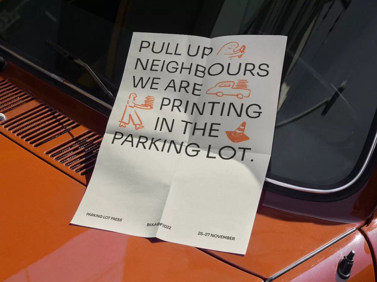 【ZM-580】Parking Lot Press