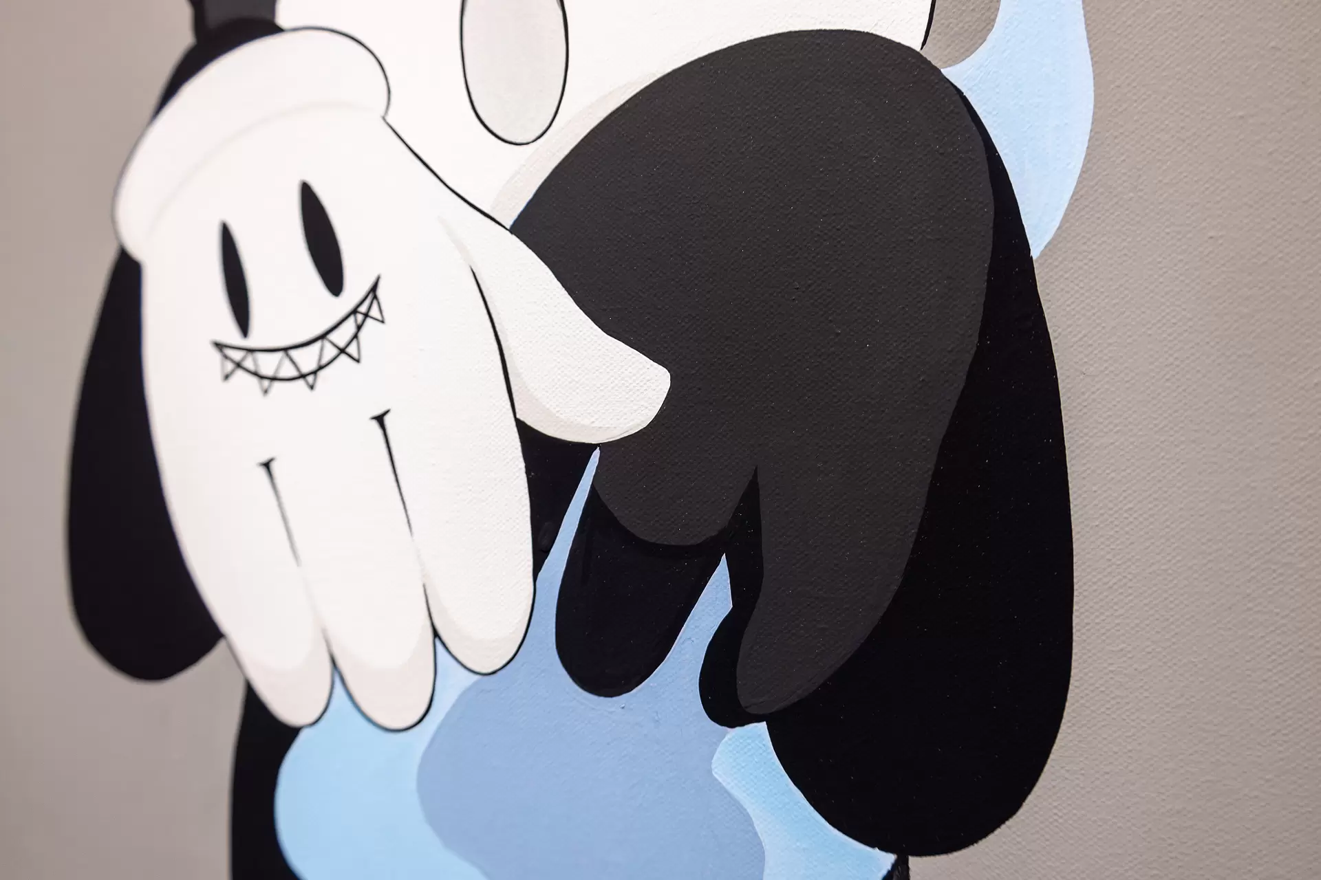 Talkative gloves by Lotta | 現代アートの販売・通販 | ArtSticker