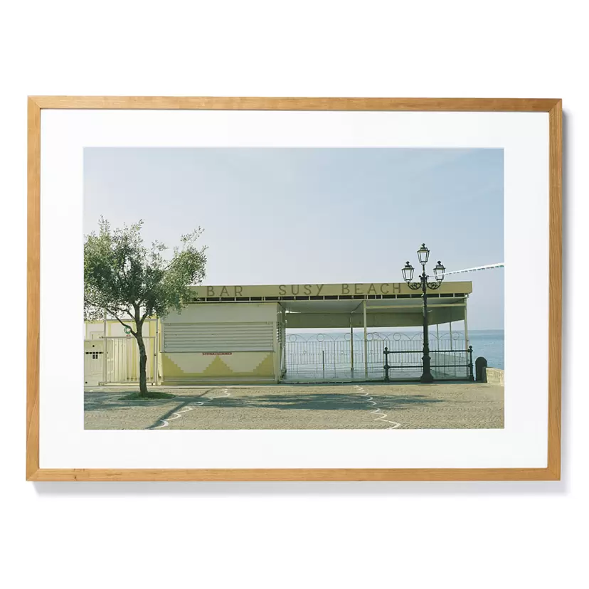 Bar Suzy Beach by Lisa Mogami