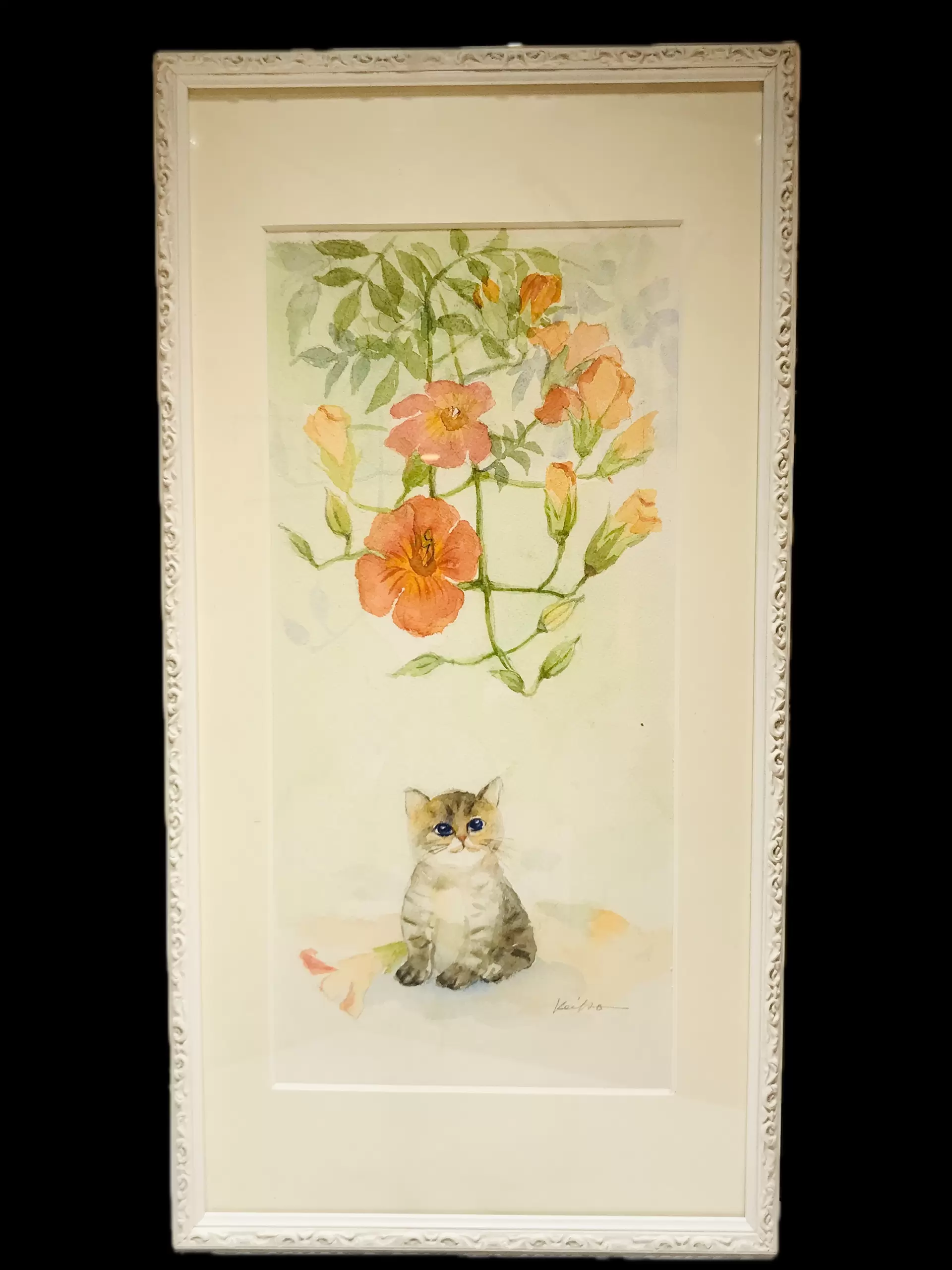 のうぜんかづら下の愛猫
