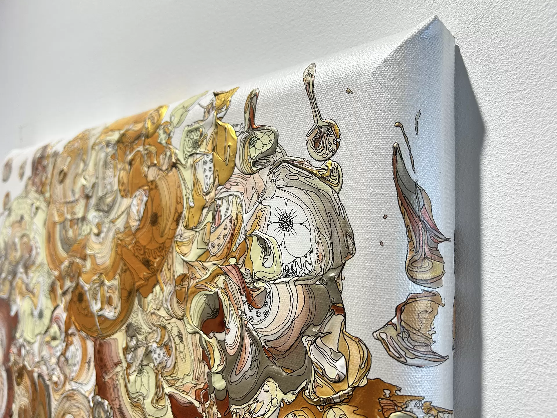 Abstract Bouquet 240515 (Silver x Copper) by 奥田雄太 | 現代アート