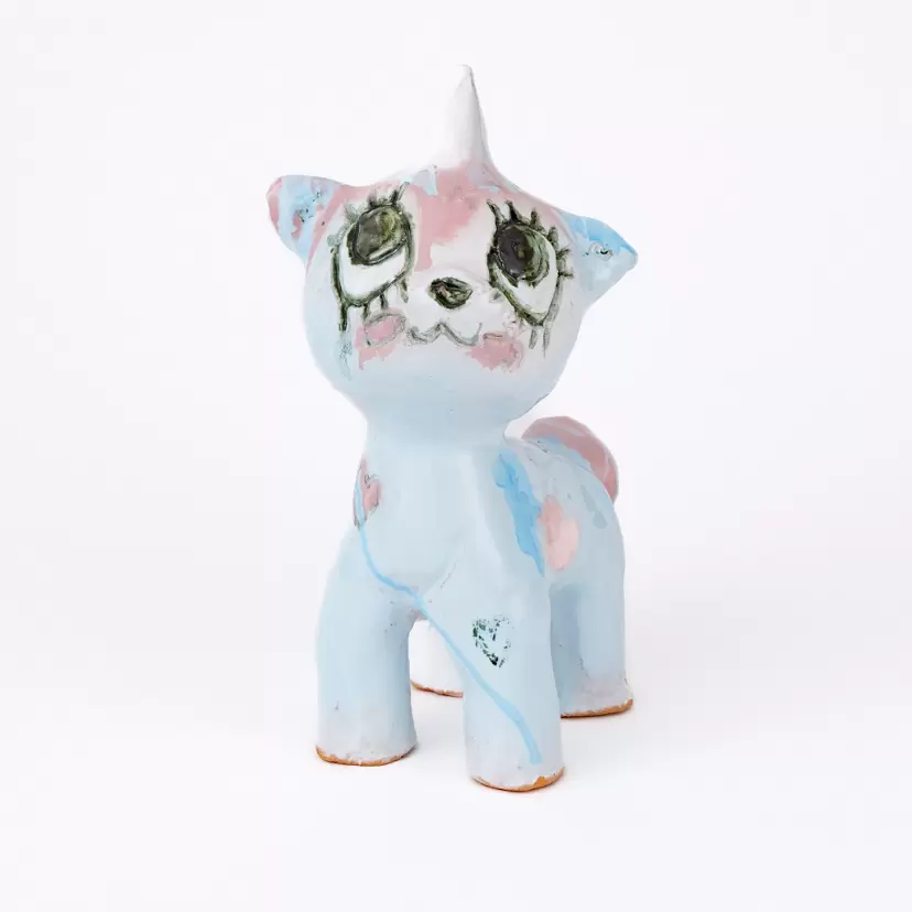 Unico V by Apollinaria Broche