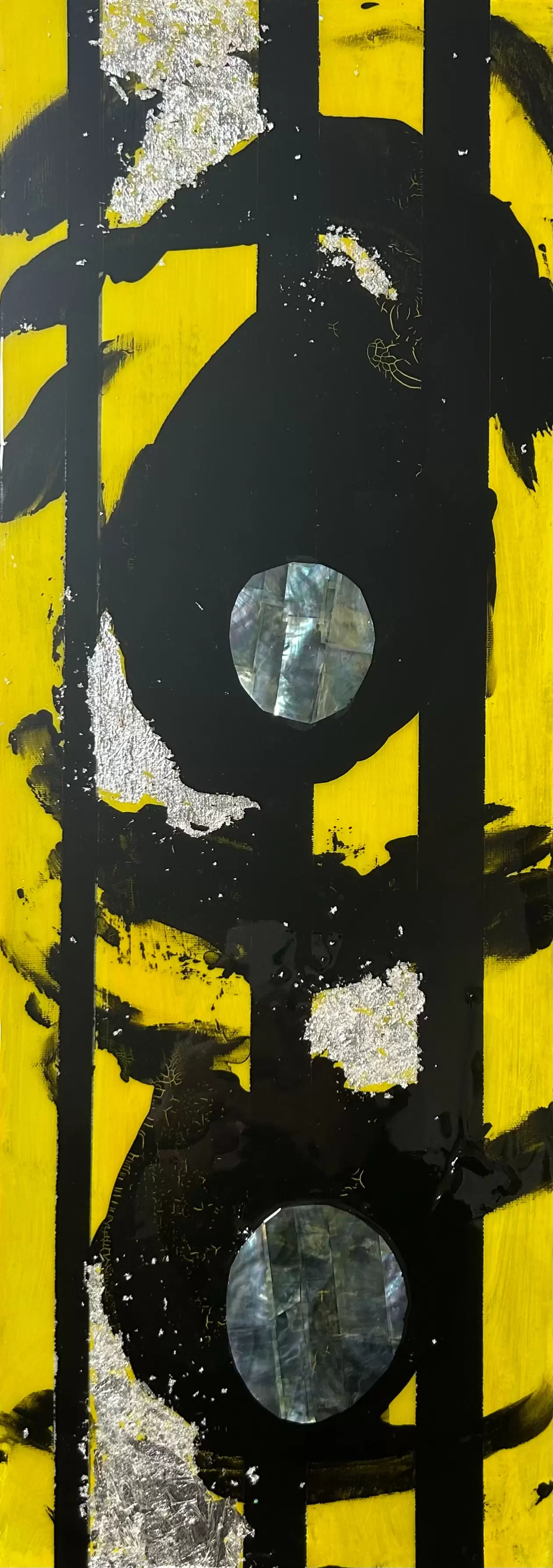 Transborder yellow