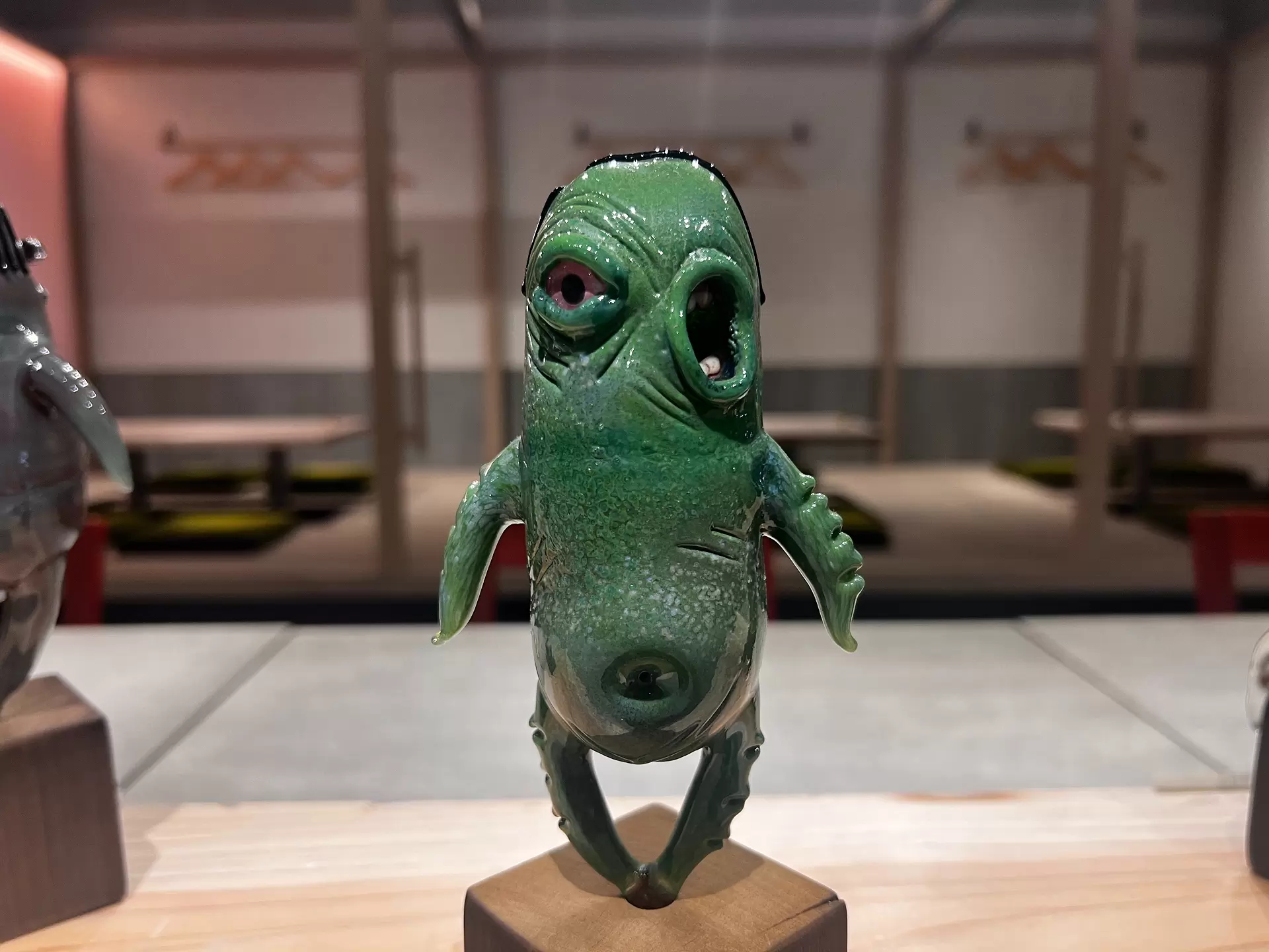 あくび by 三平 硝子 | 現代アートの販売・通販 | ArtSticker