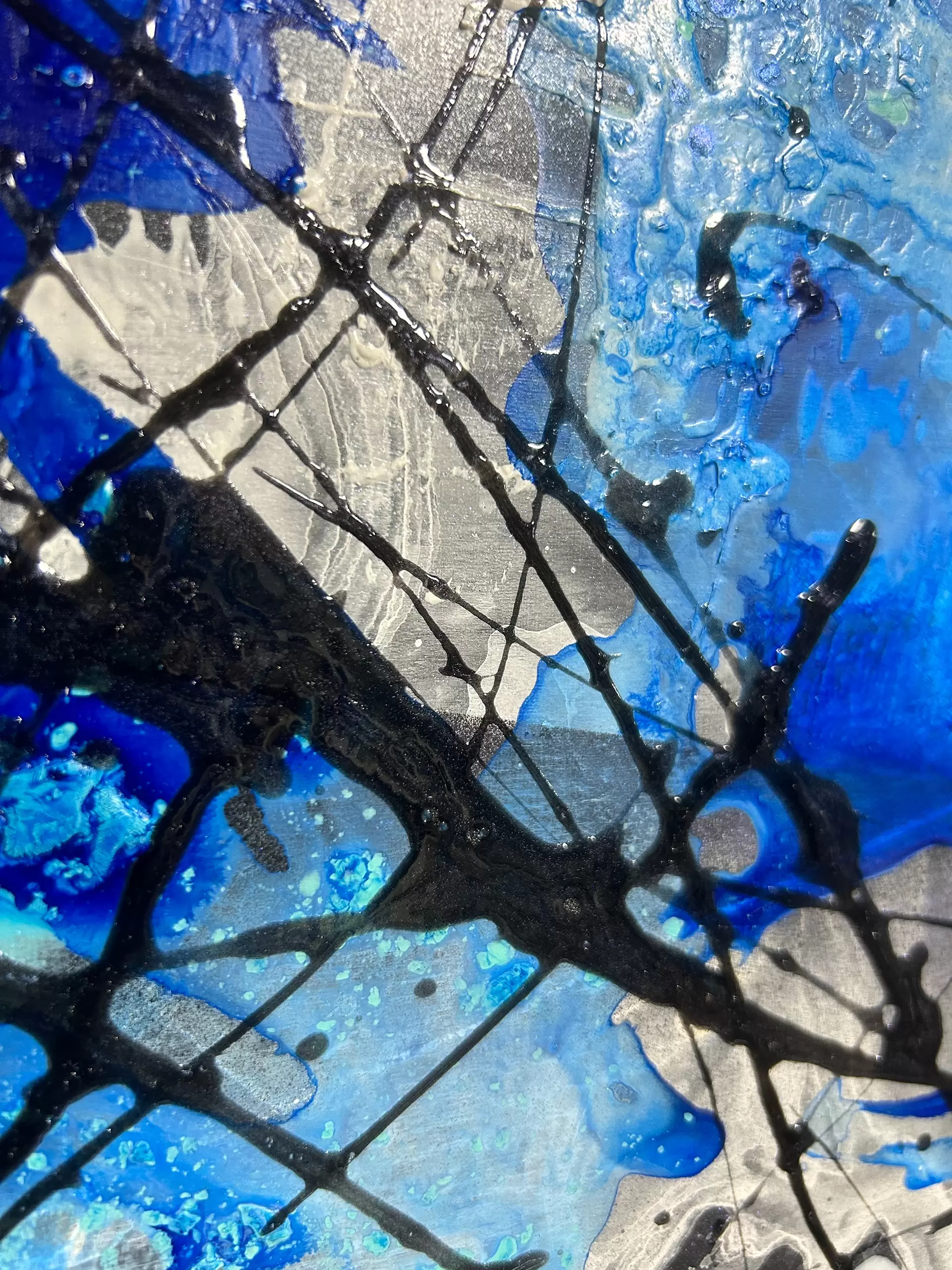 Contrast in brightness by 櫻井 智 | 現代アートの販売・通販